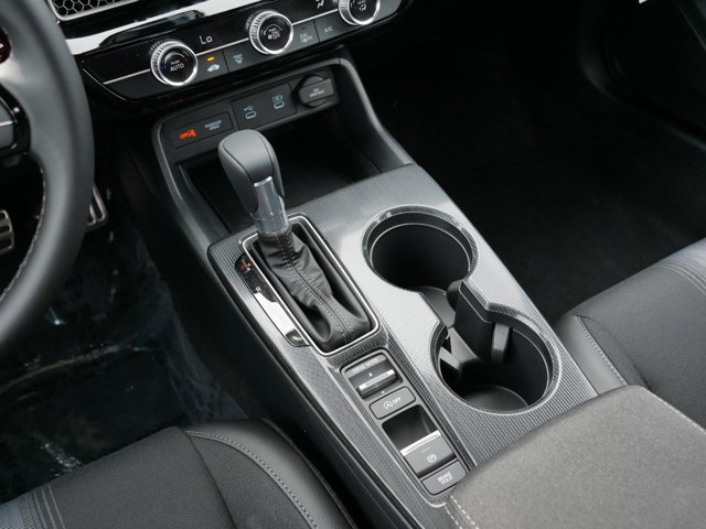 Vehicle image 8 of 10