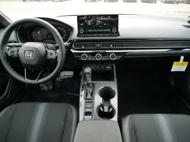 Vehicle image 5 of 10