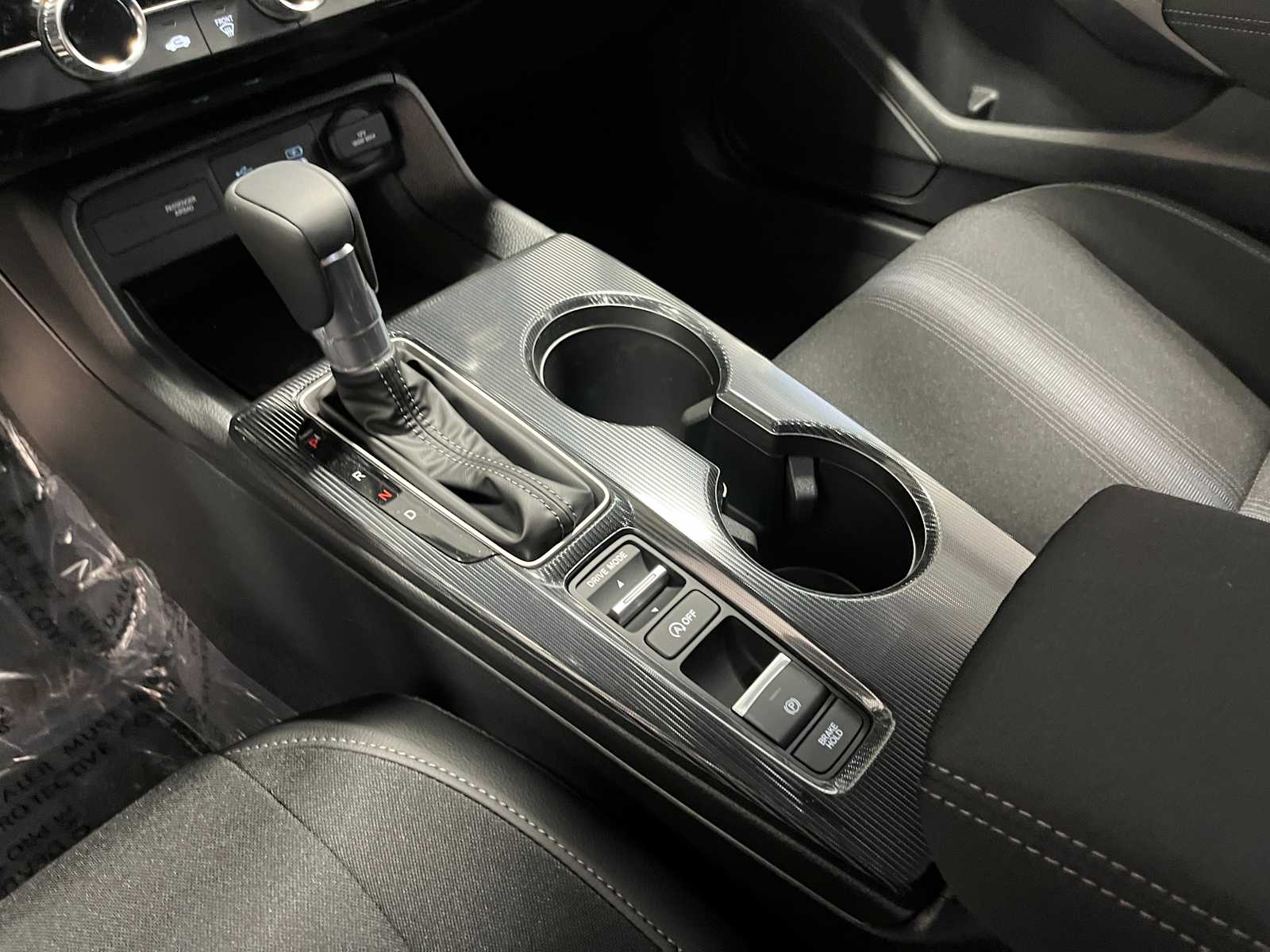 Vehicle image 20 of 25