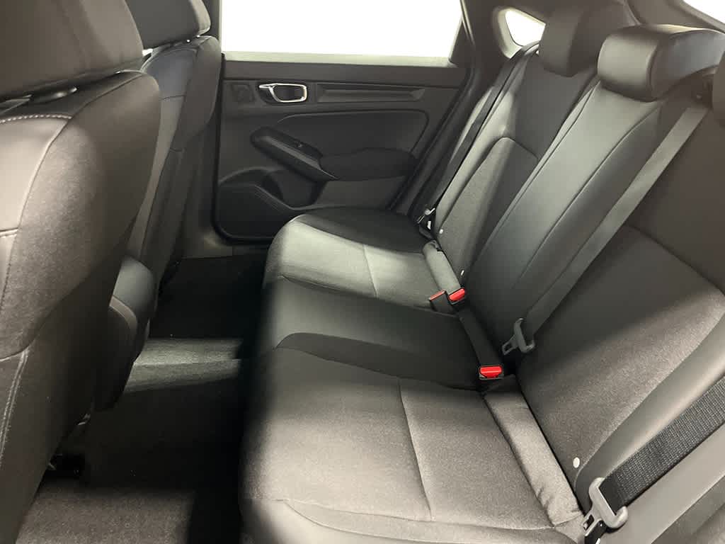 Vehicle image 12 of 25