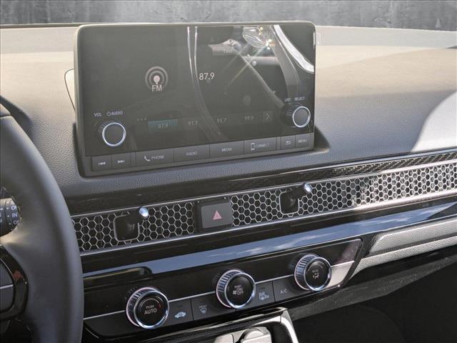 Vehicle image 12 of 17