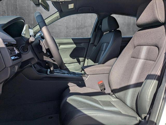 Vehicle image 9 of 17