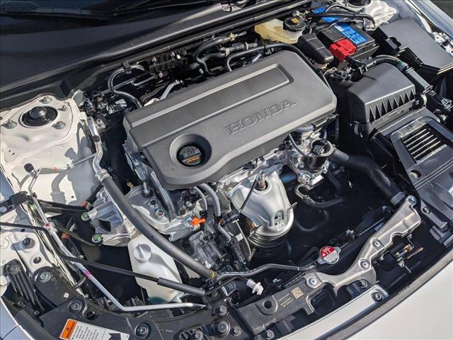Vehicle image 16 of 17
