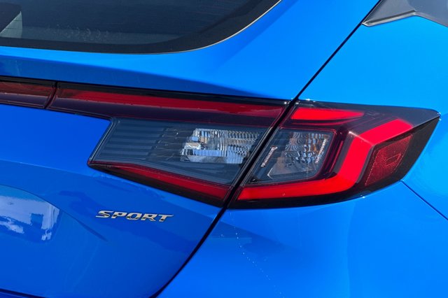 Vehicle image 24 of 26
