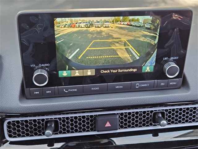 Vehicle image 15 of 26