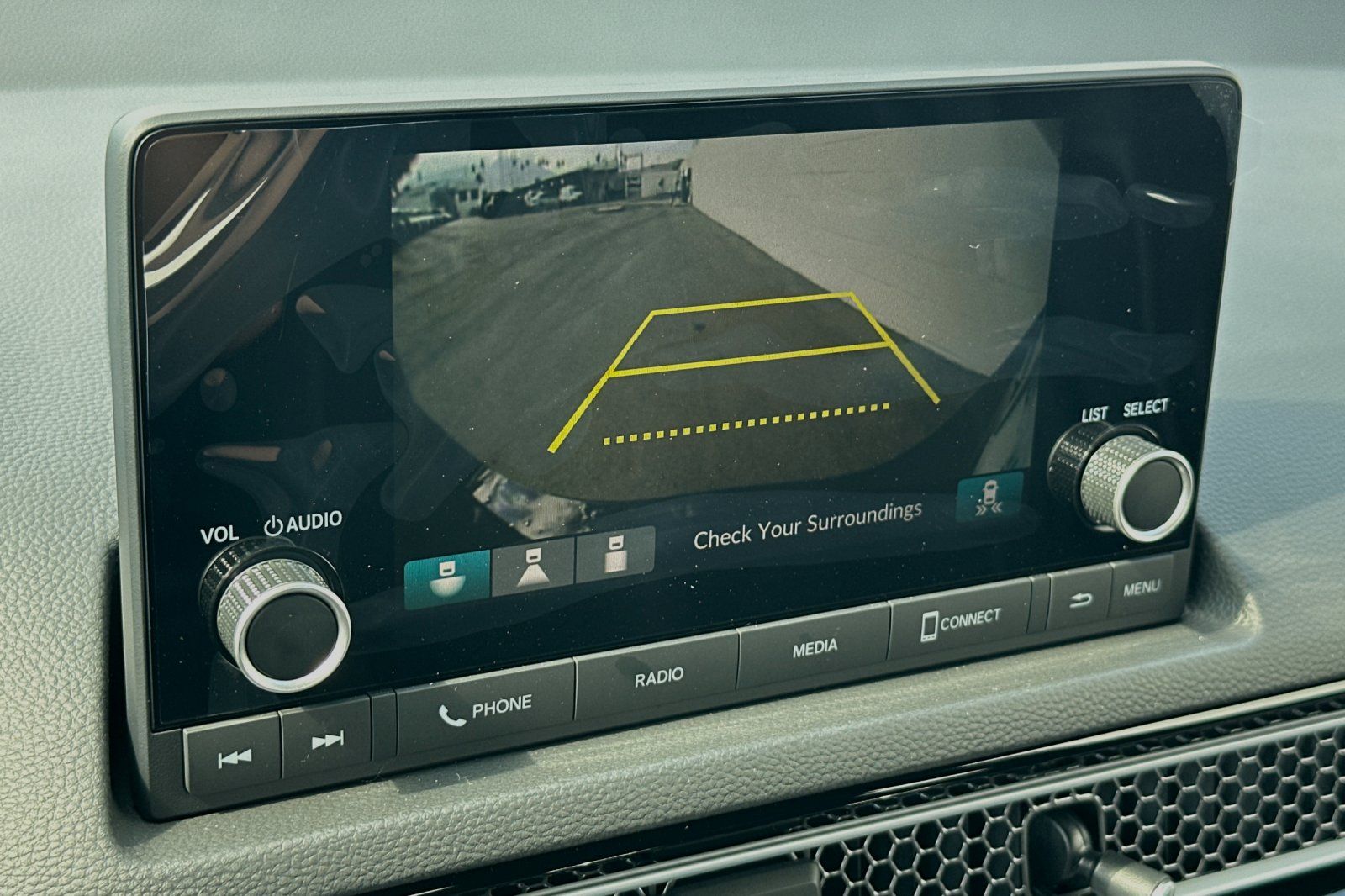 Vehicle image 20 of 31