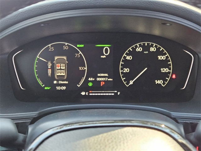 Vehicle image 13 of 26