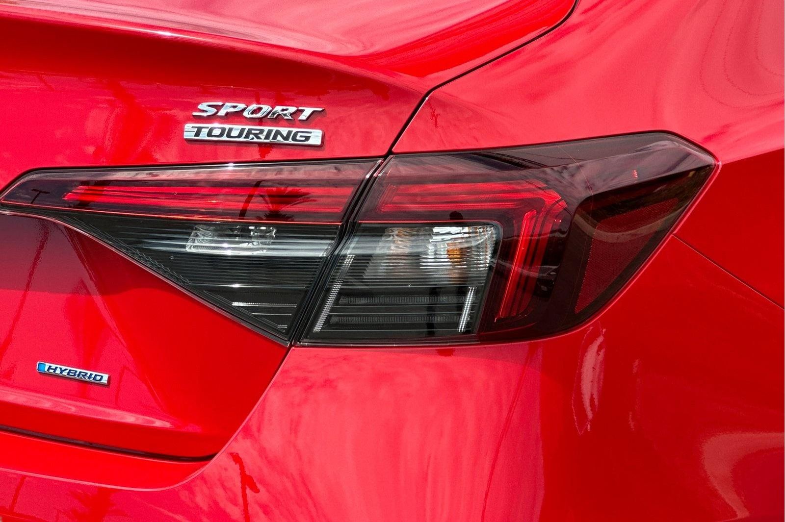 Vehicle image 28 of 29