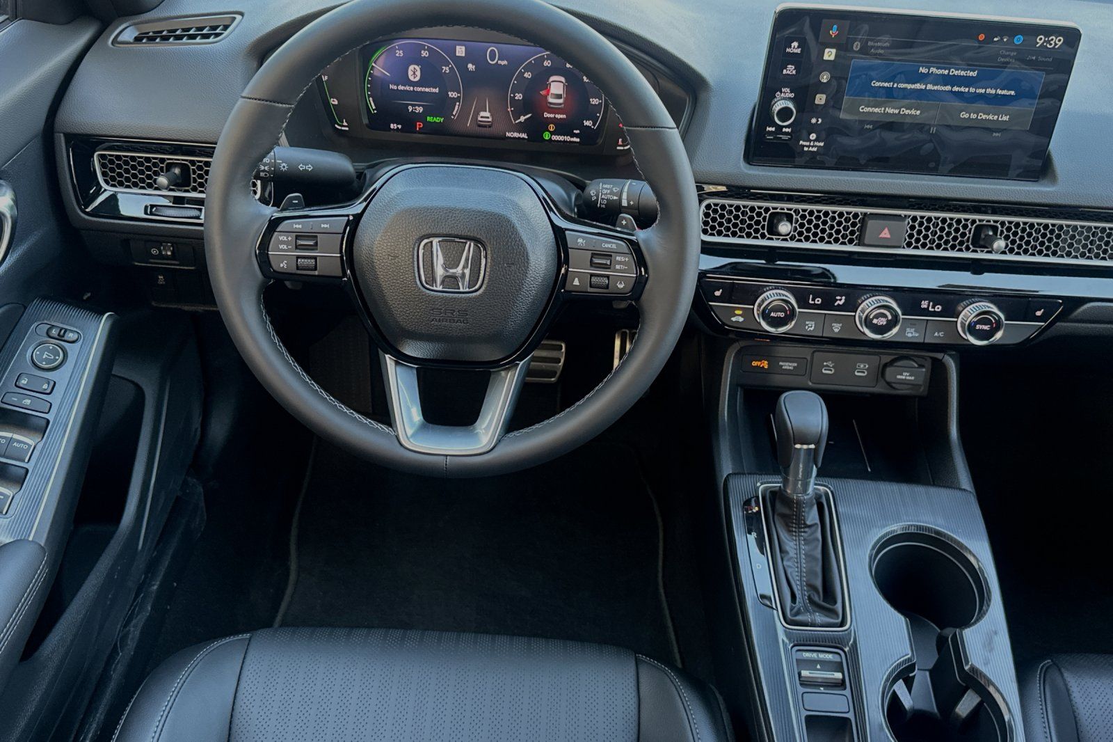 Vehicle image 14 of 29