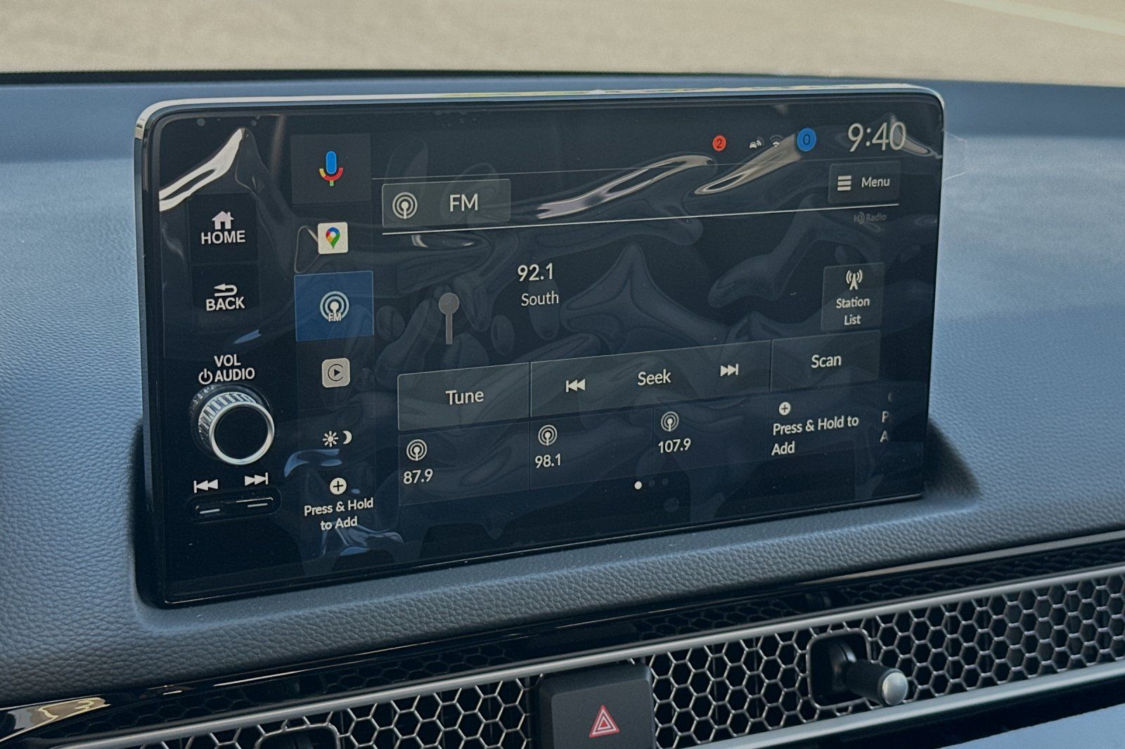 Vehicle image 19 of 30