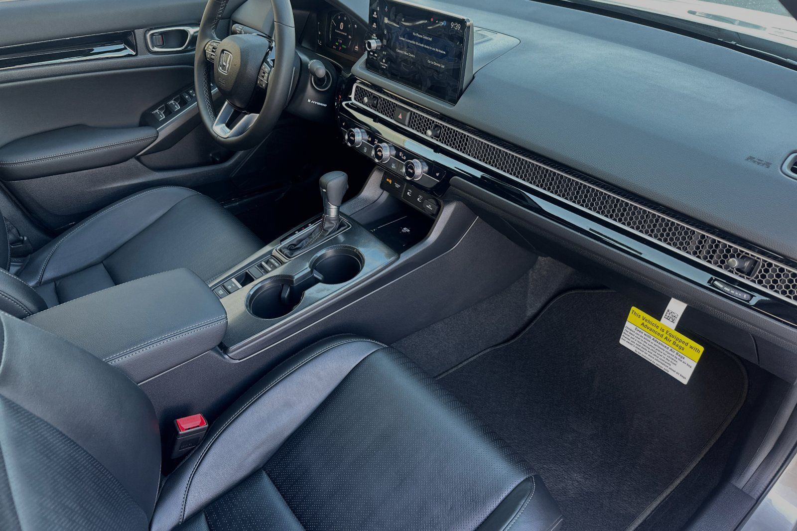 Vehicle image 16 of 30