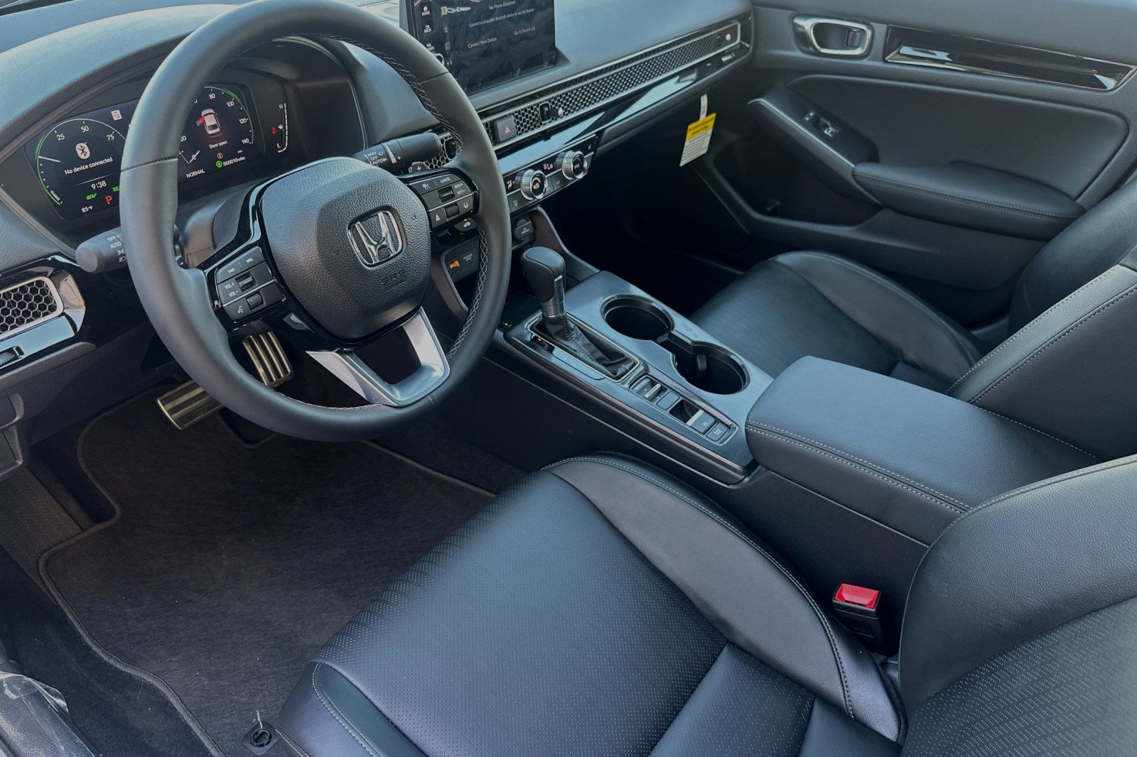 Vehicle image 10 of 30