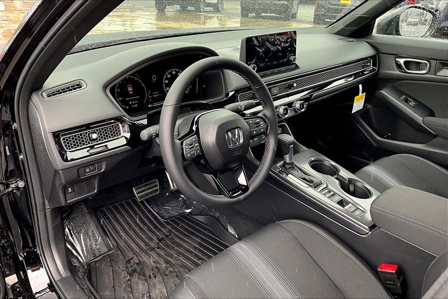 Vehicle image 8 of 26