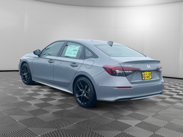 Vehicle image 8 of 16