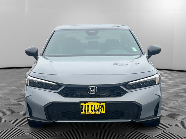 Vehicle image 4 of 16