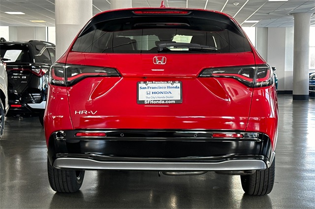 Vehicle image 6 of 24