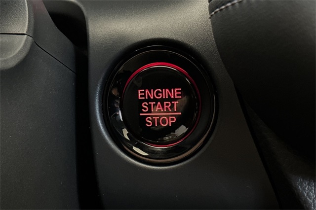 Vehicle image 21 of 24