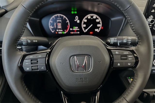Vehicle image 22 of 24