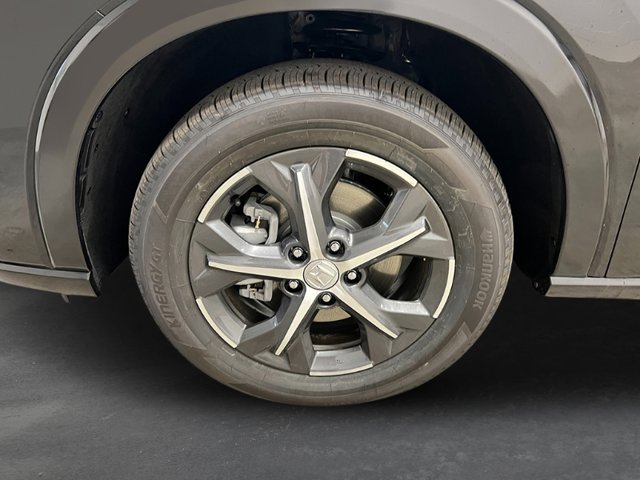 Vehicle image 10 of 33
