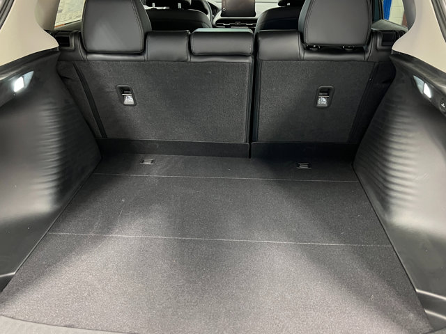 Vehicle image 29 of 33