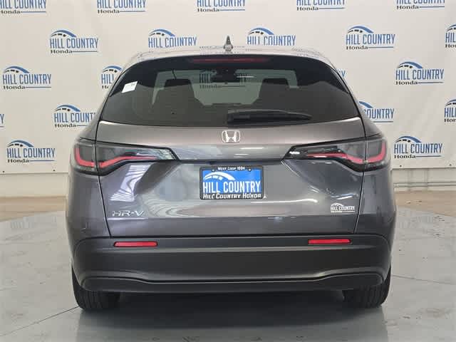 Vehicle image 8 of 38