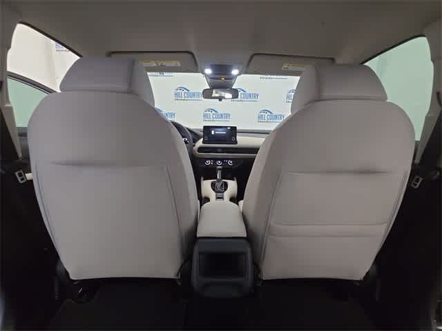 Vehicle image 18 of 38