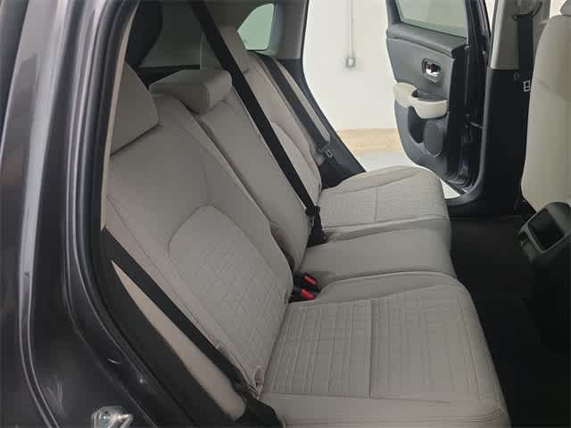 Vehicle image 14 of 38