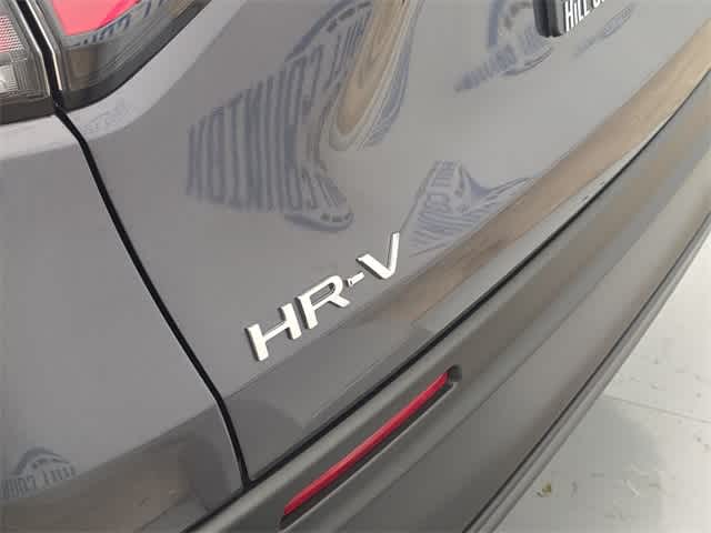 Vehicle image 25 of 38