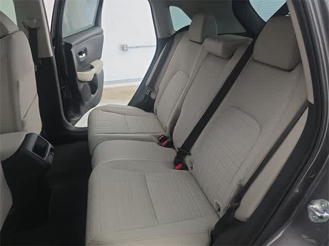 Vehicle image 16 of 38