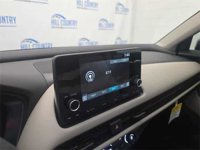 Vehicle image 27 of 38