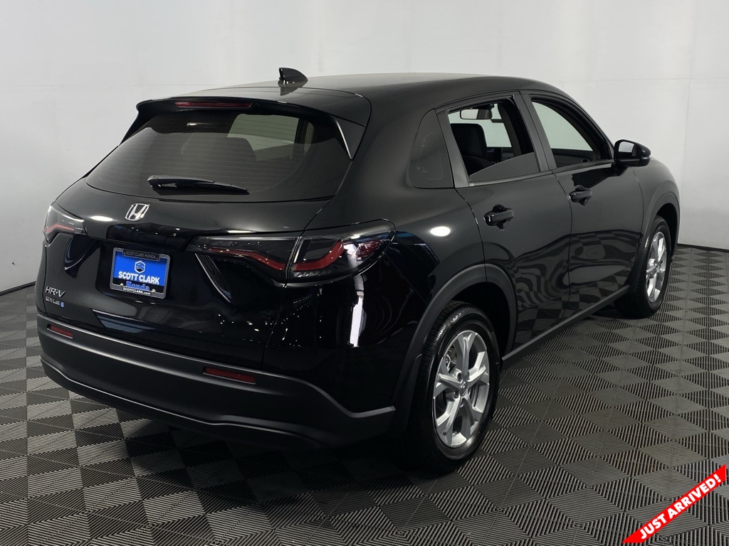 Vehicle image 5 of 20