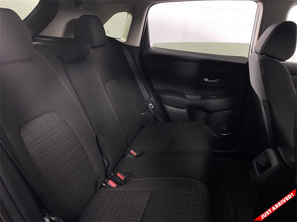 Vehicle image 14 of 20