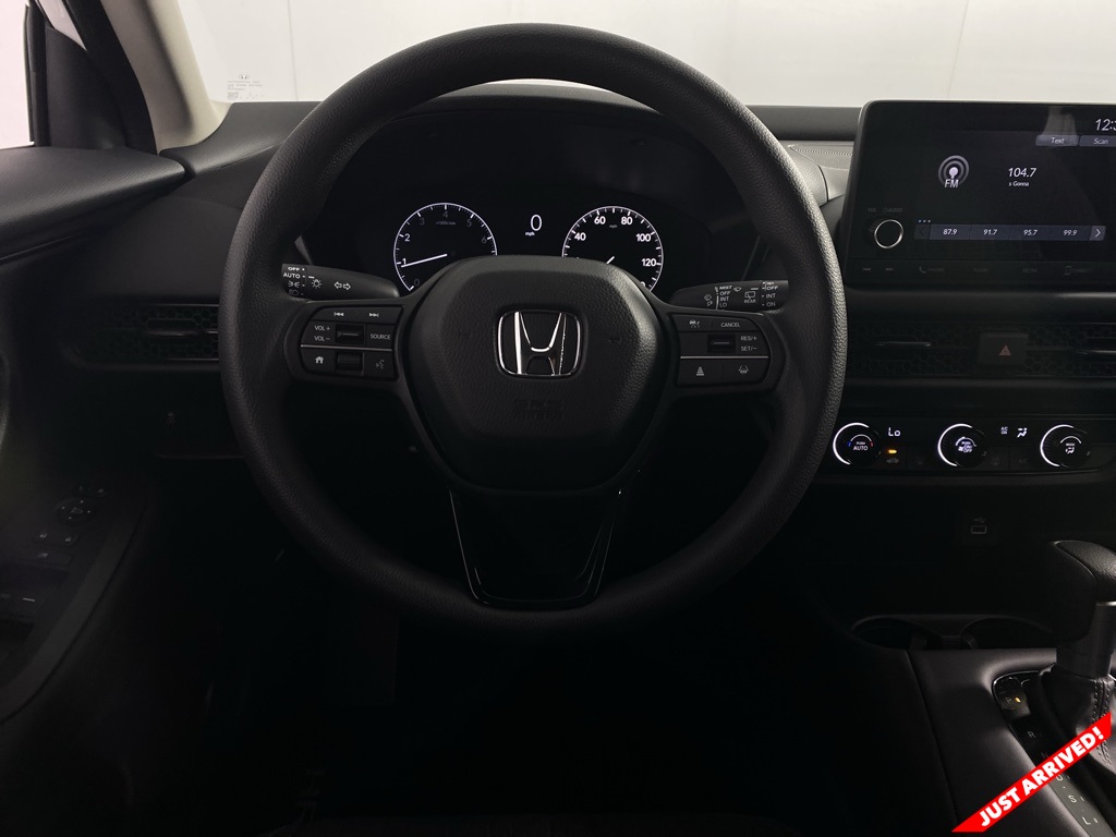 Vehicle image 16 of 20