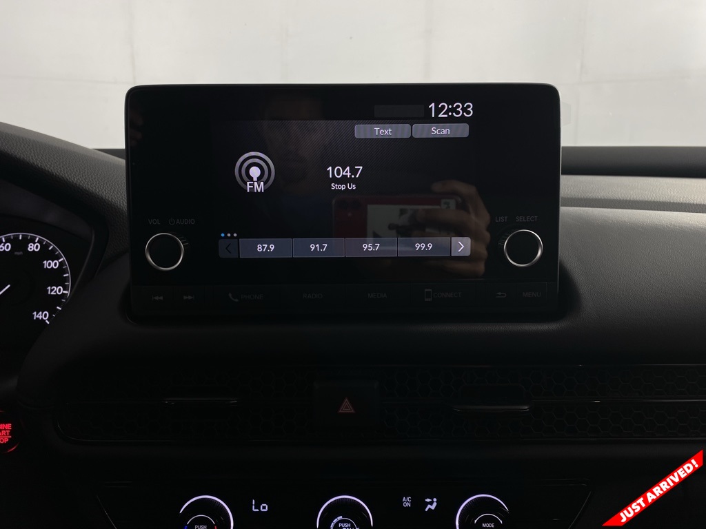 Vehicle image 17 of 20