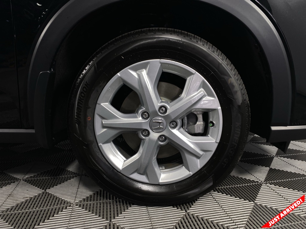 Vehicle image 9 of 20