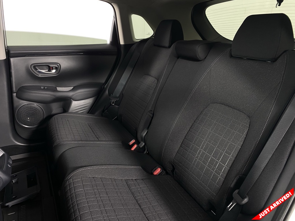 Vehicle image 13 of 20