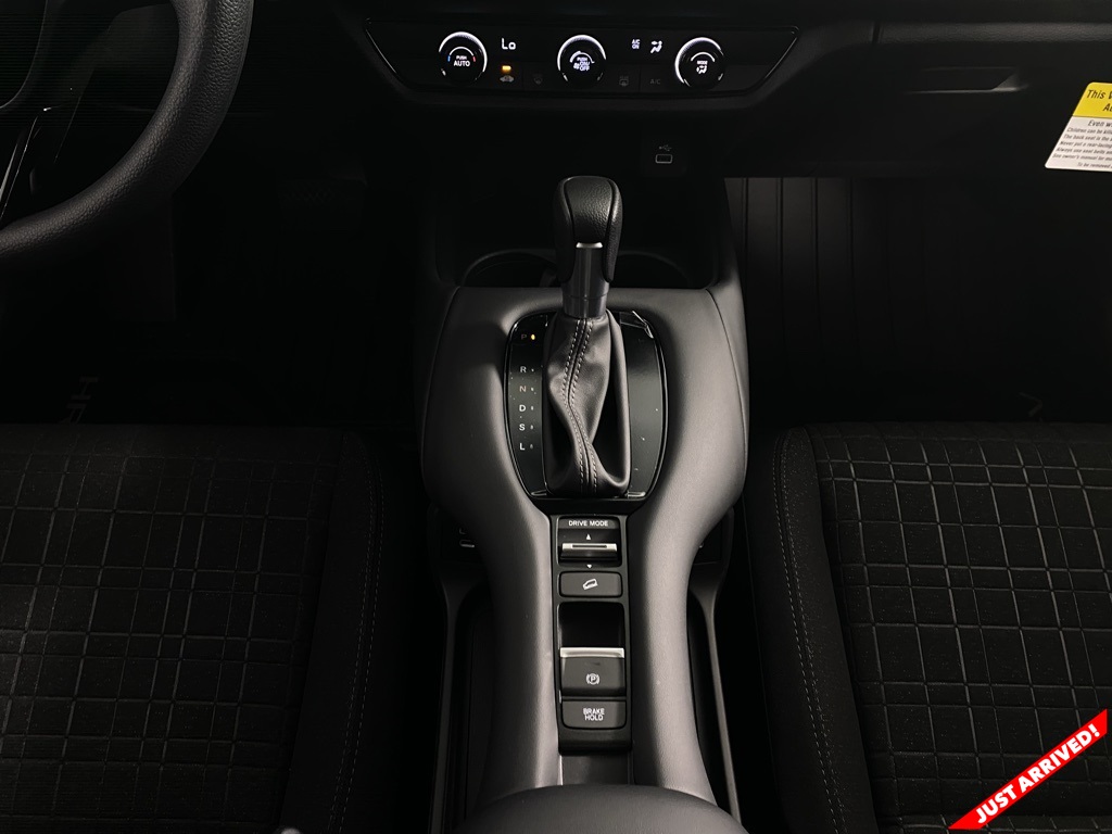 Vehicle image 18 of 20