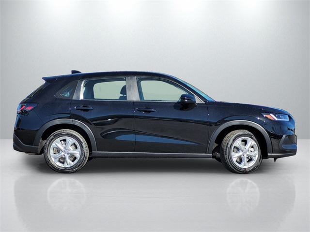 Vehicle image 5 of 20