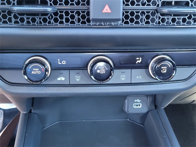 Vehicle image 17 of 20