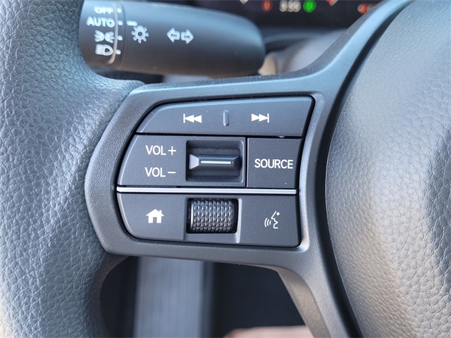 Vehicle image 15 of 20