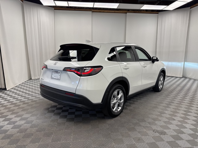Vehicle image 3 of 30