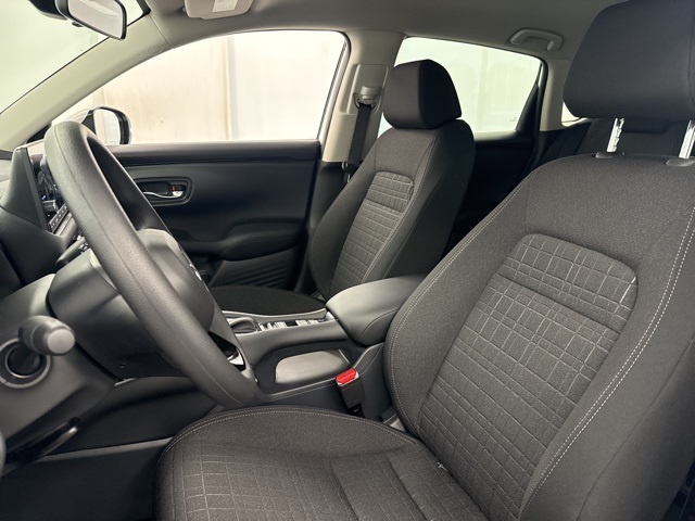 Vehicle image 13 of 30