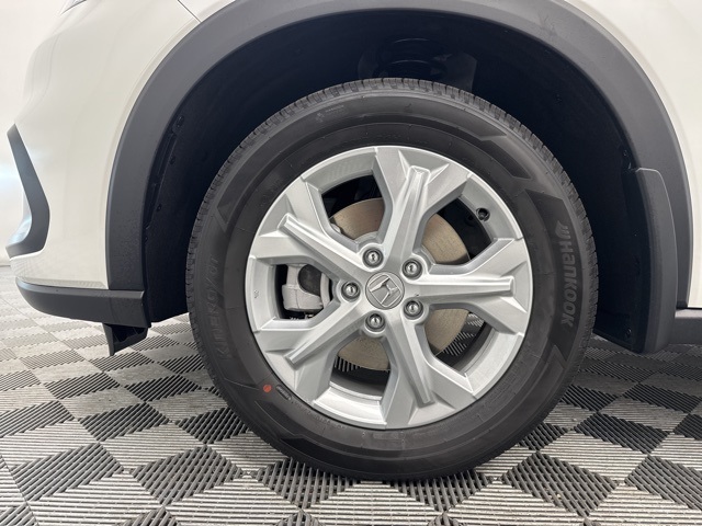Vehicle image 10 of 30