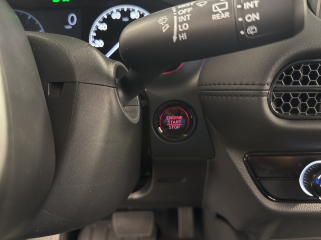 Vehicle image 22 of 30