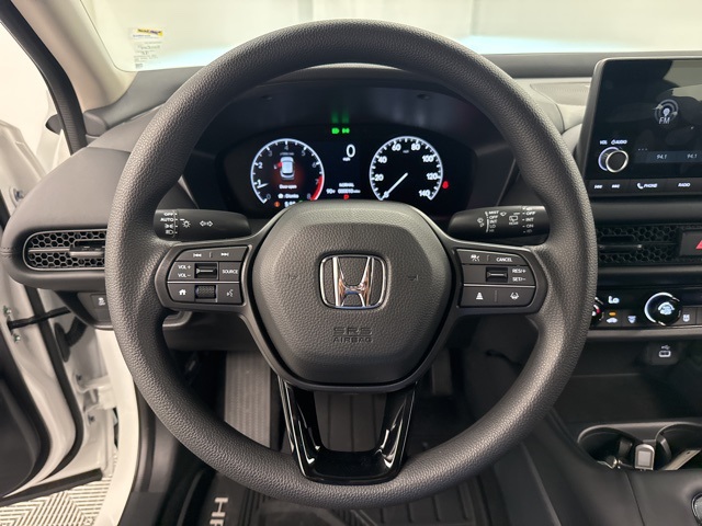 Vehicle image 15 of 30