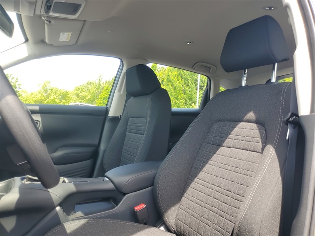 Vehicle image 9 of 25