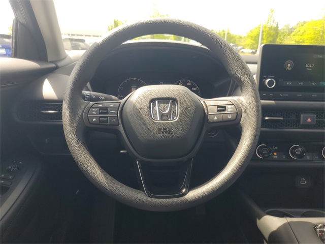 Vehicle image 13 of 25