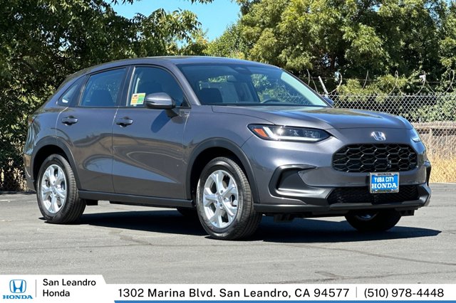 Vehicle image 4 of 13