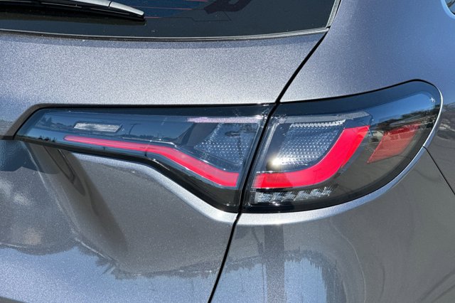 Vehicle image 12 of 13