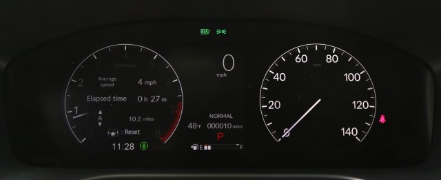 Vehicle image 18 of 28